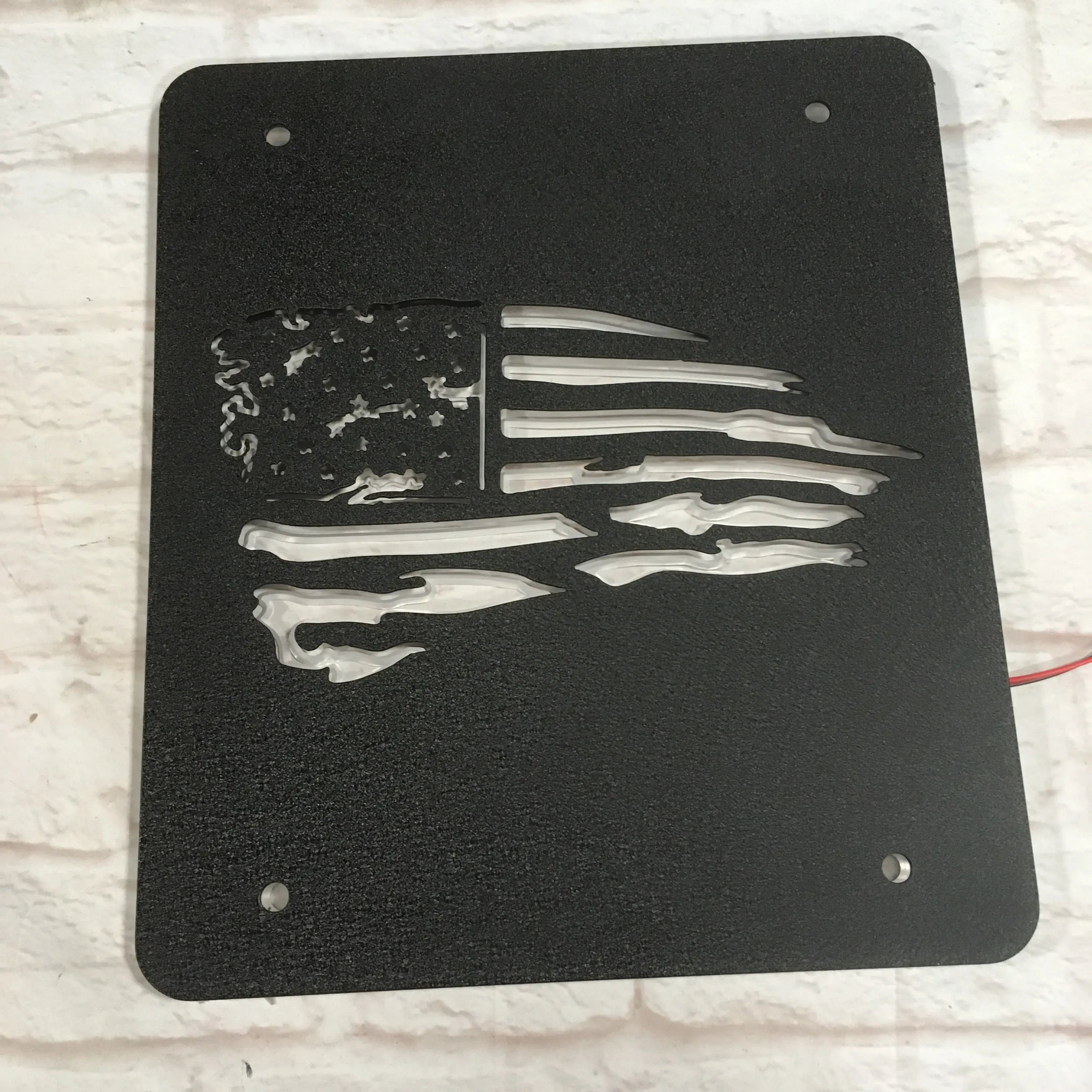 Tattered Flag Tire Delete/Brake Light
