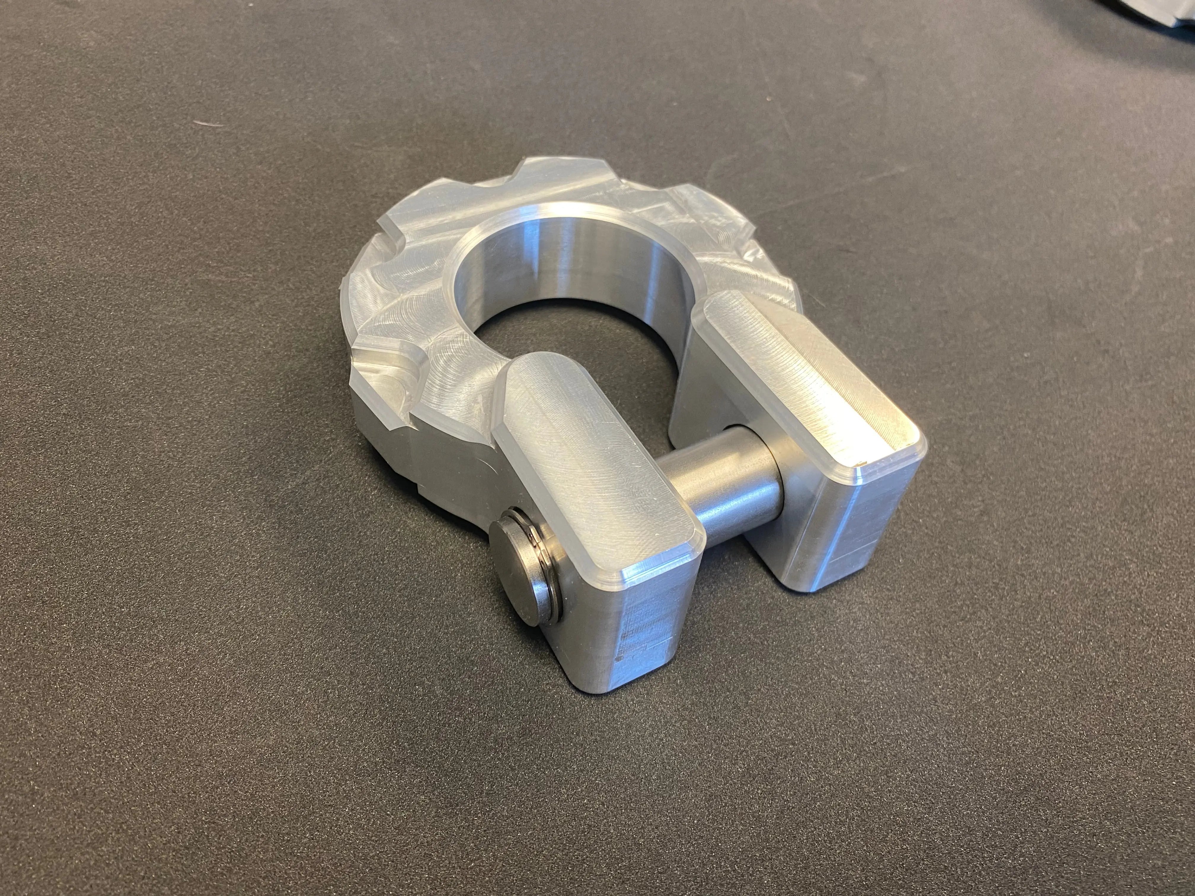 Billet Aluminum d-ring shackles with stainless steel 7/8 pin. PPE Offroad