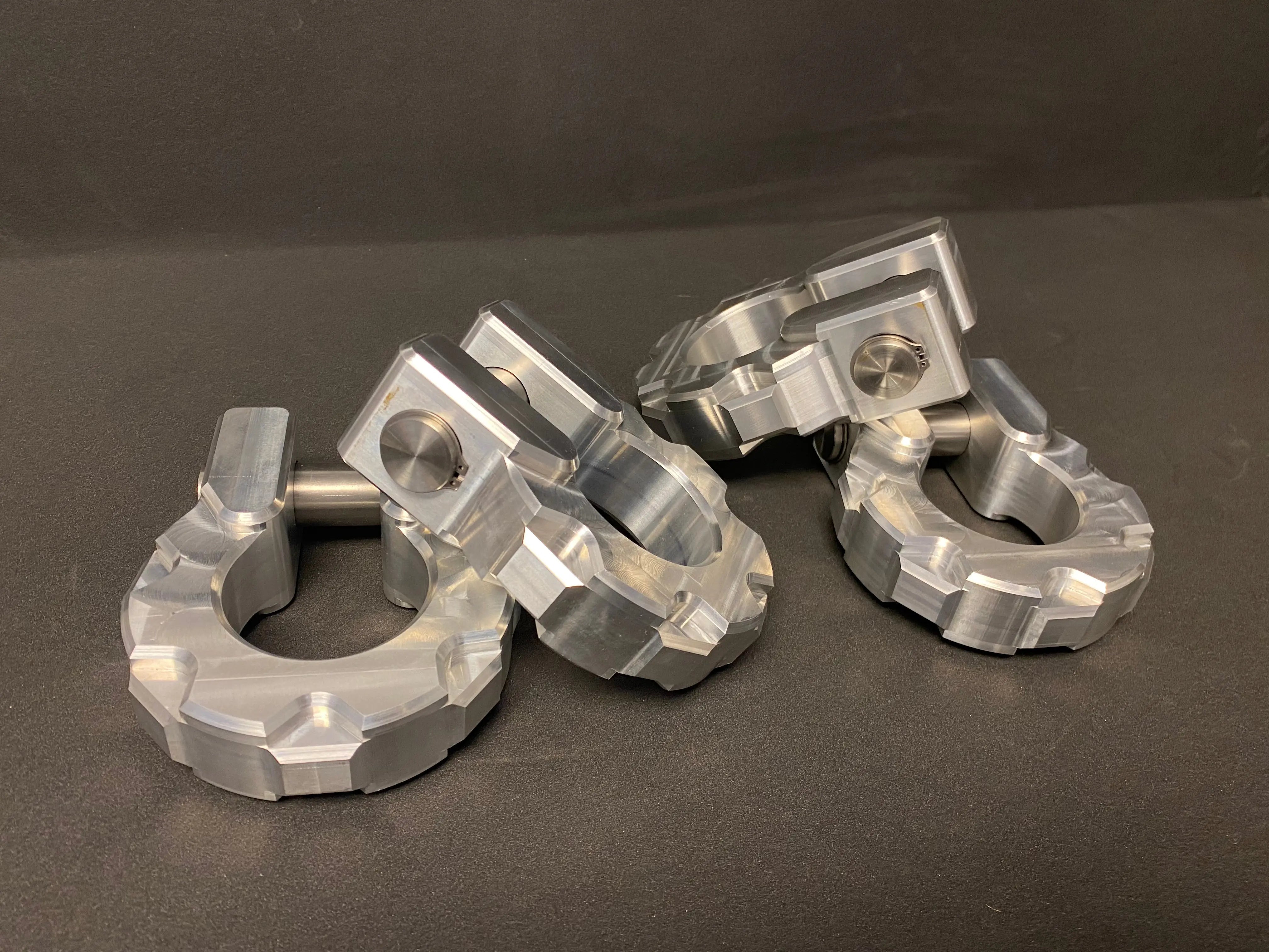 Billet Aluminum d-ring shackles with stainless steel 7/8 pin. PPE Offroad
