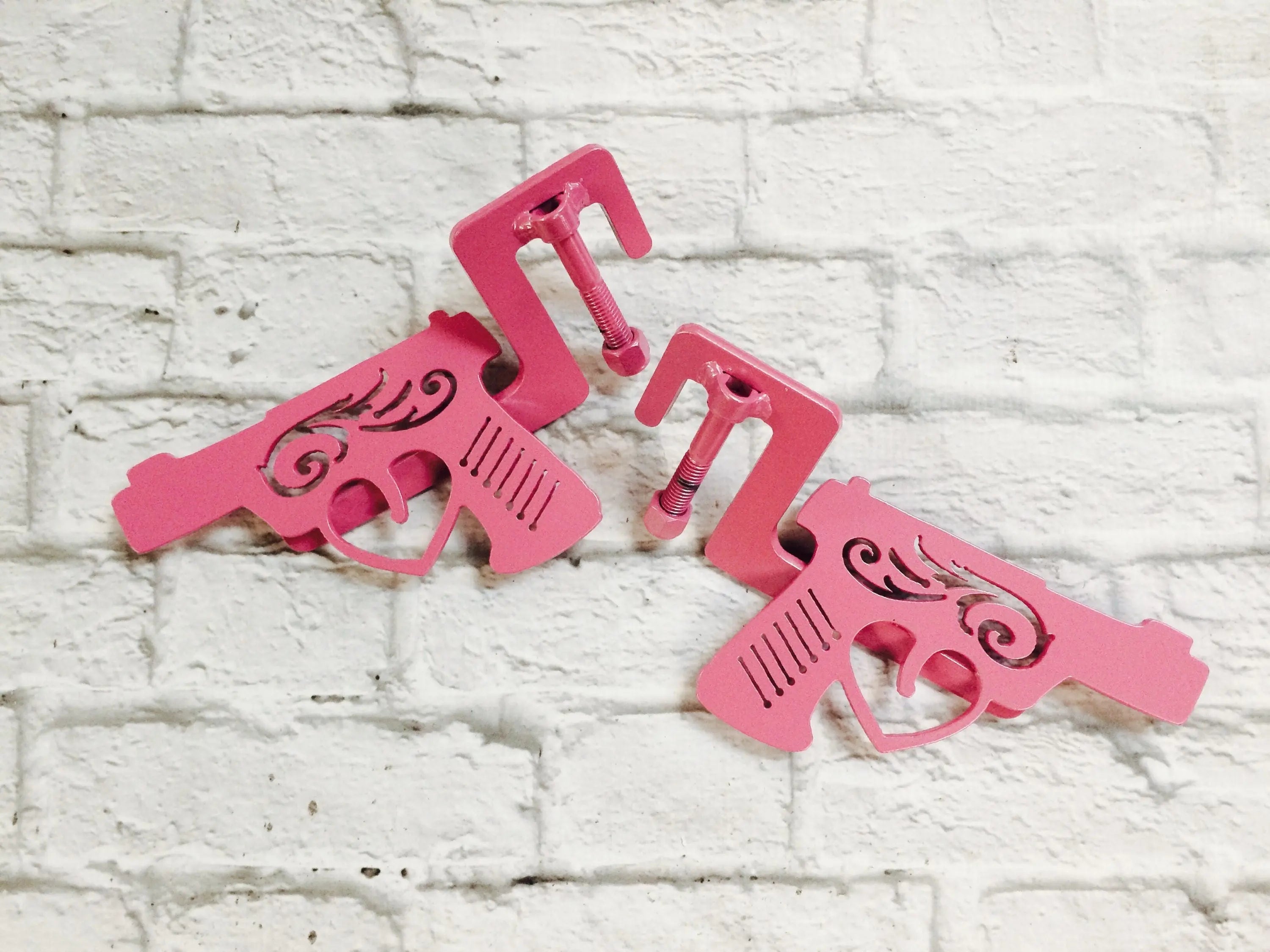 Heart Hand gun  foot pegs PPE Offroad