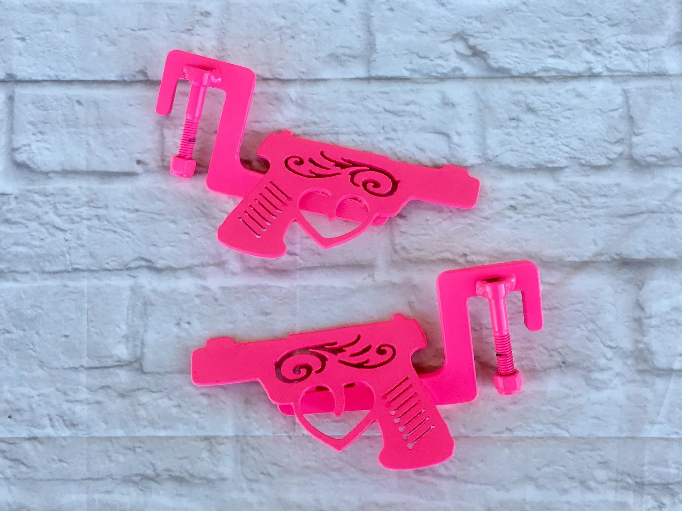 Heart Hand gun  foot pegs PPE Offroad
