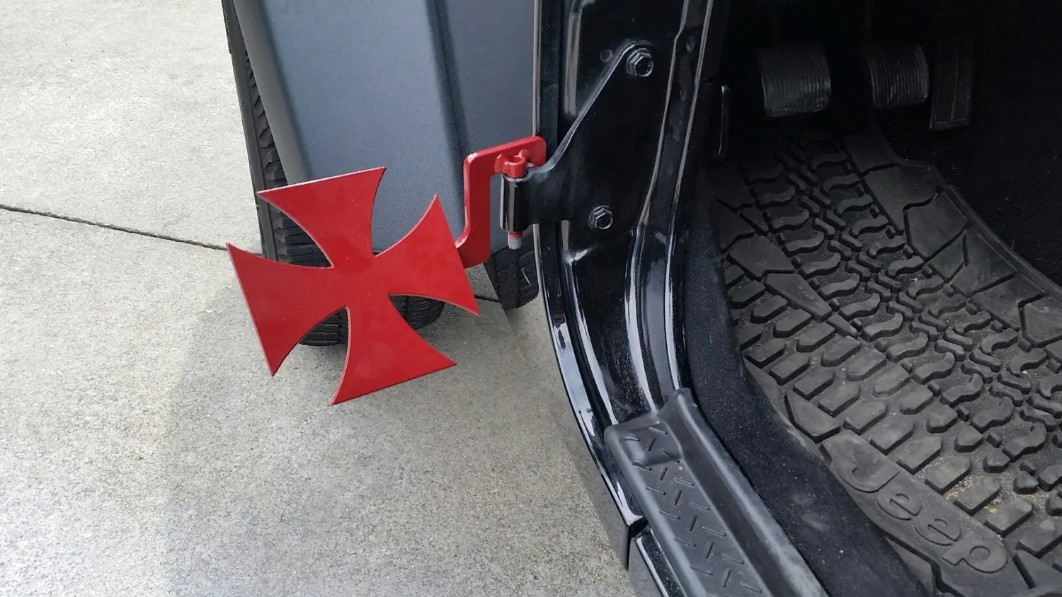 Iron cross foot pegs PPE Offroad